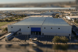 Nave Industrial en Renta - Genesis Building