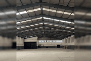 Nave Industrial en Renta - Bodega Av. 3