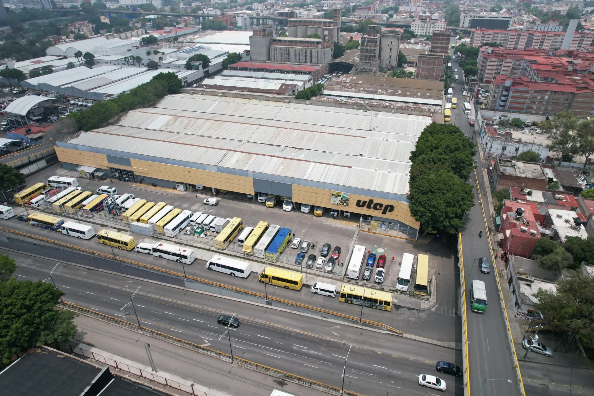 Bodega Industrial de 12,800 m² con 9 Andenes en CDMX, Cuauhtémoc