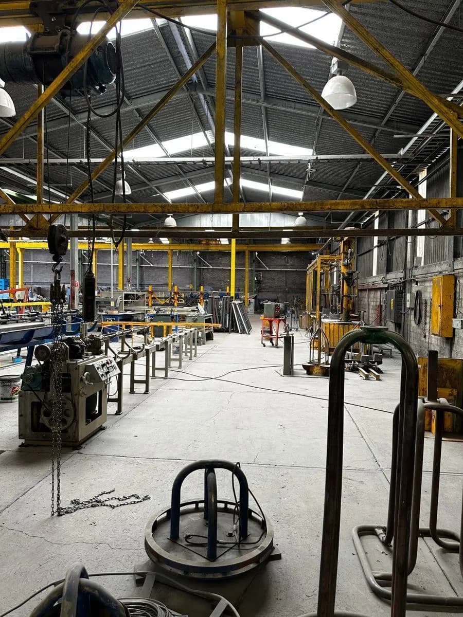 Bodega industrial en venta - Fotografía 1