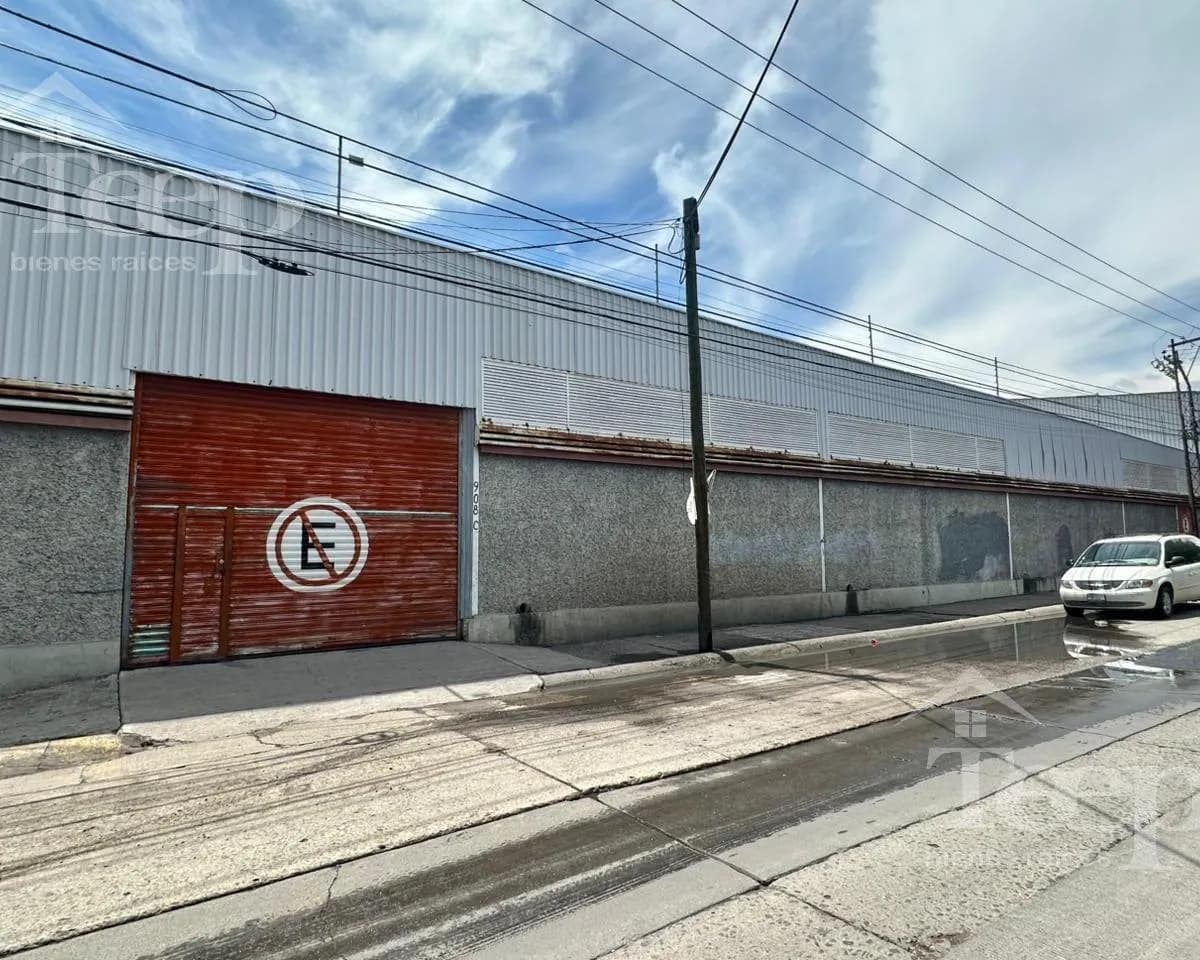 Bodega industrial en venta - Fotografía 1