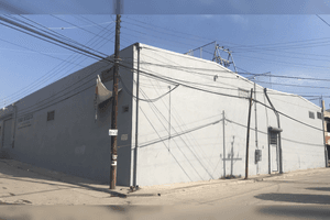 Nave Industrial en Renta - Four Needless Industrial Building