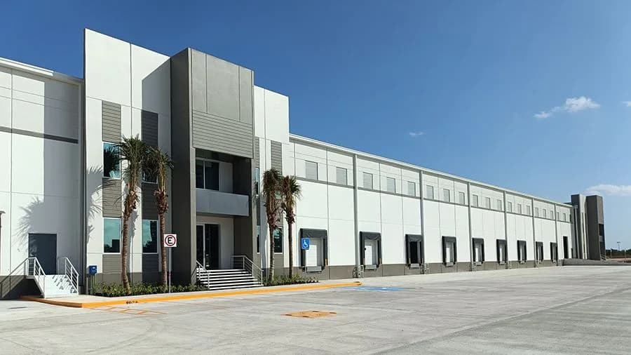 Nave Industrial en Renta CancúnPark II - Nave B (3,283 m² Divisible) 1