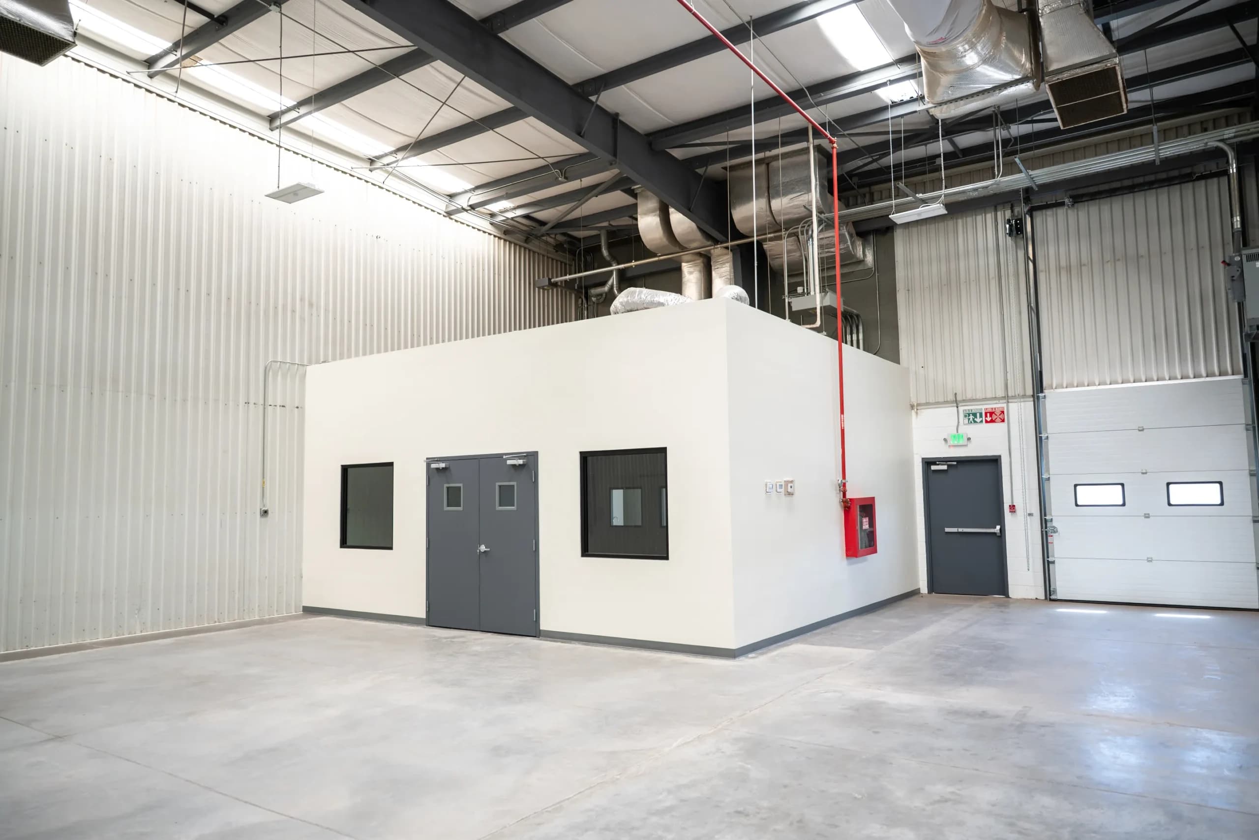 Nave Industrial de 1,971 m² / 21,216 sq.ft en Las Californias Park 5