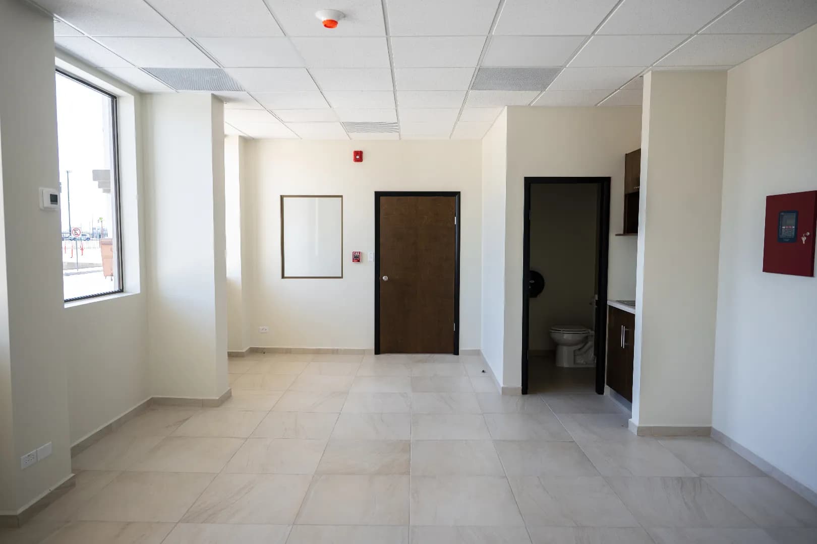 Nave Industrial de 659 m² / 7,093 sq.ft en Las Californias Park 3