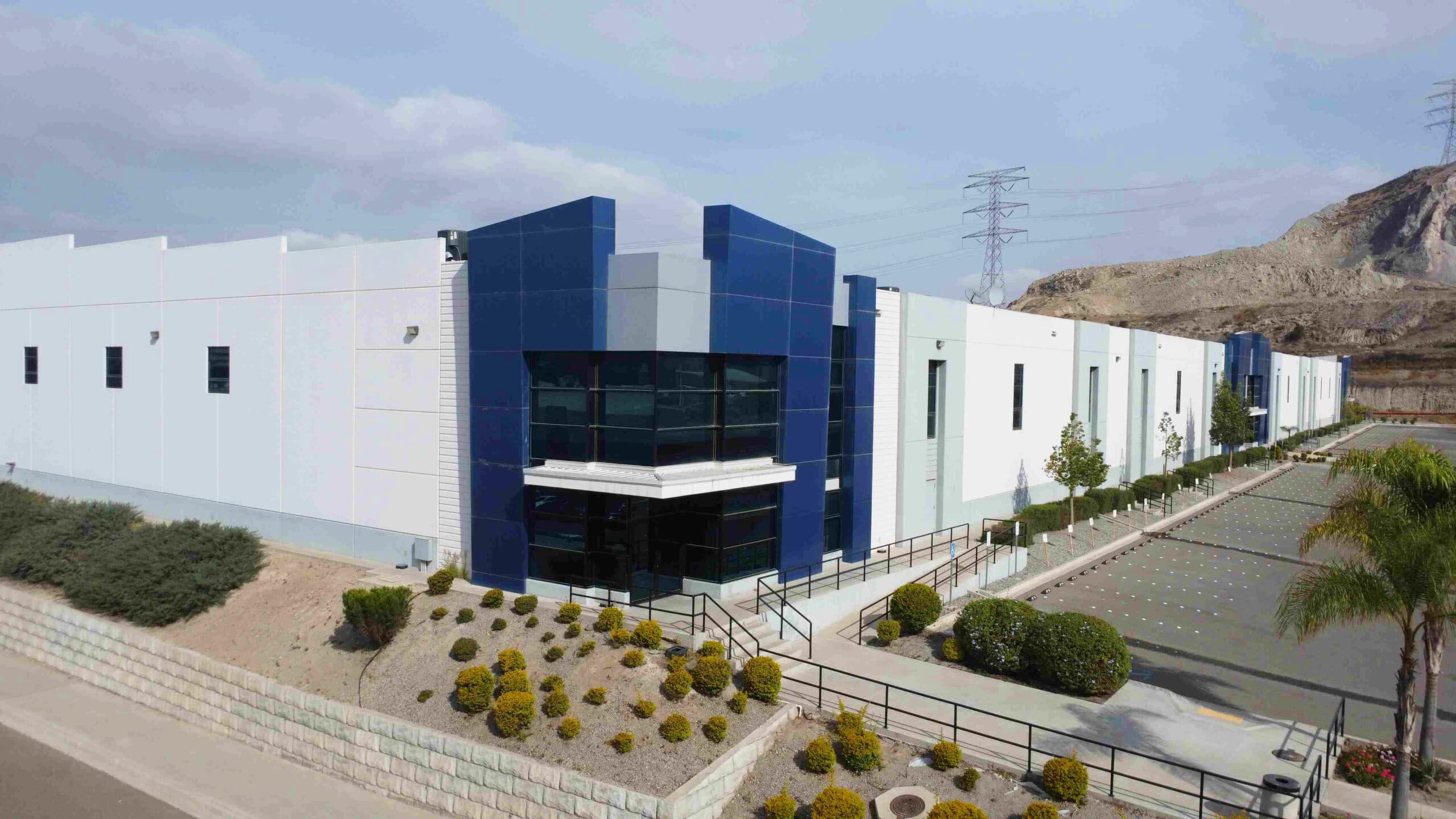 Nave Industrial de 13,813 m² / 148,682 sq.ft en Las Californias Park 3
