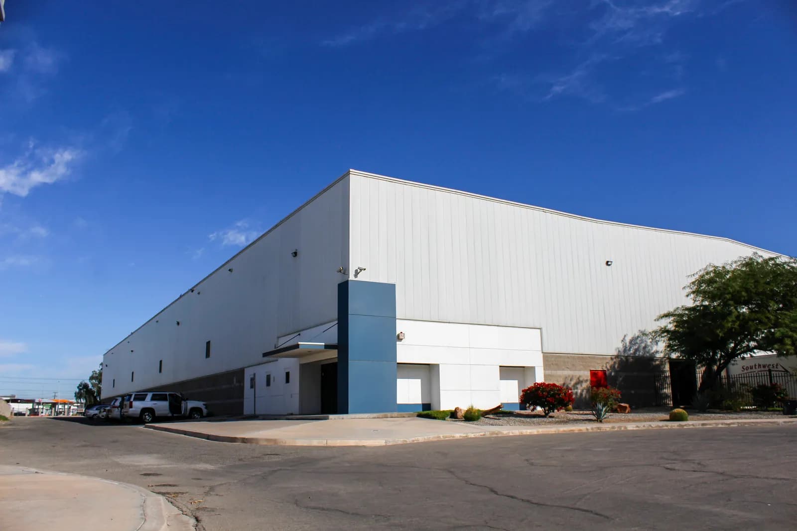 Nave Industrial de 6,060 m² / 65,229 sq.ft en Las Californias Park 2