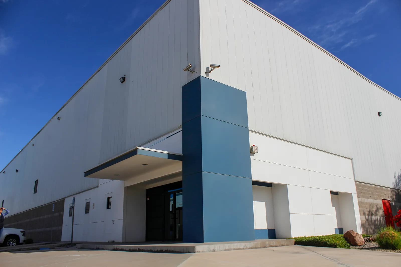 Nave Industrial de 6,060 m² / 65,229 sq.ft en Las Californias Park 4