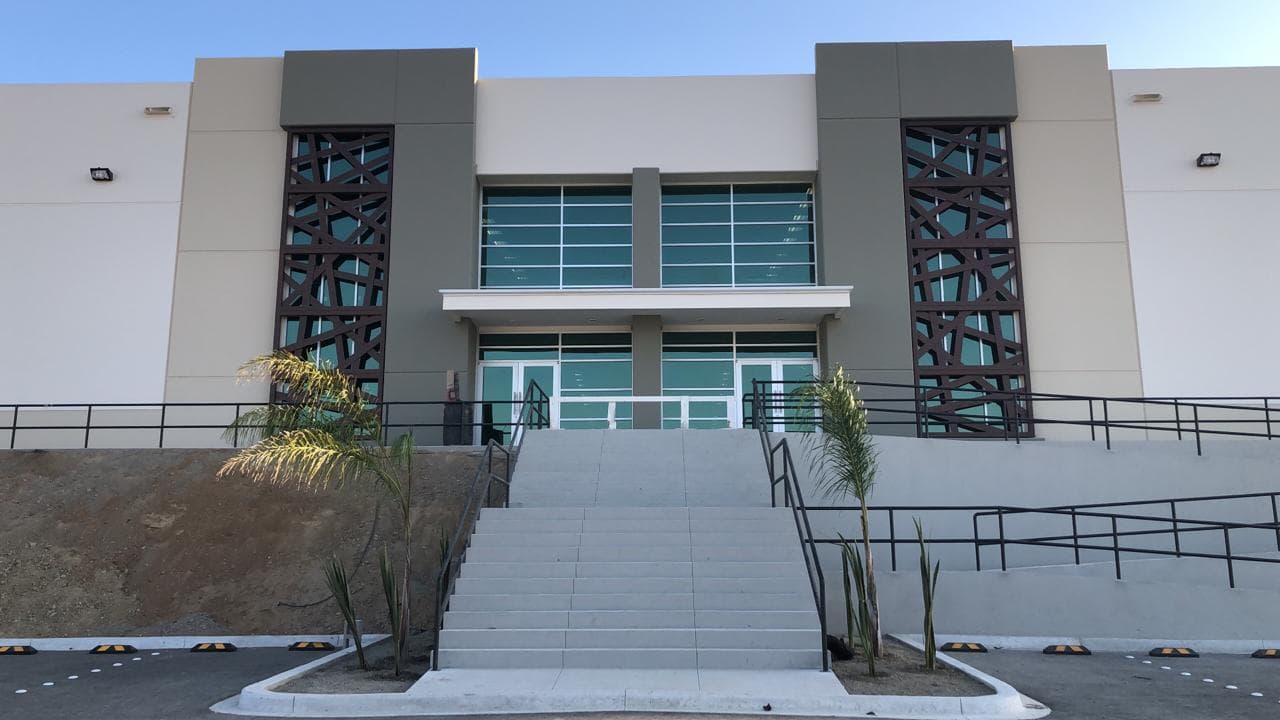 Nave Industrial de 4,500 m² / 48,438 sq.ft en Vie Verte Industrial Park 3