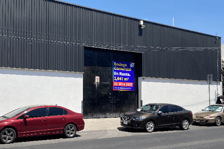 Nave Industrial de 2,040 m² en Renta - Ara-Mrelab-Pinos