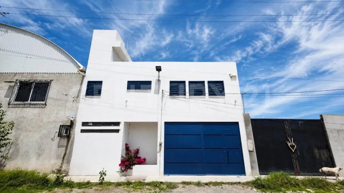 Bodega industrial en venta - Fotografía 1