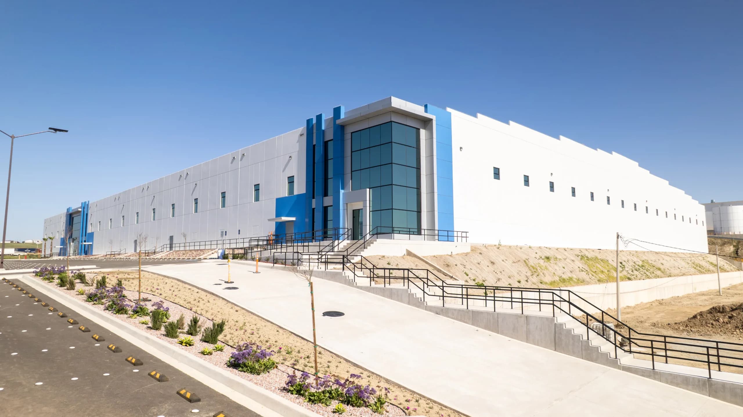 Bodega Industrial de 15,392 m² con 10 Andenes en Baja California, Mexicali Vie Verte Industrial Park