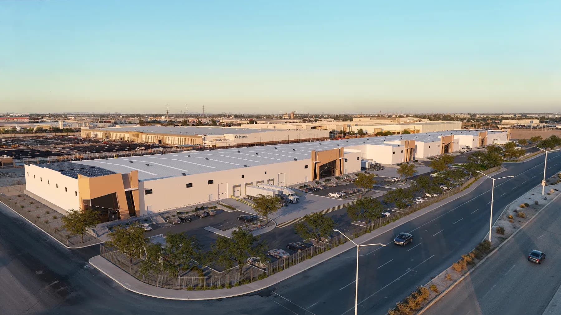 Bodega Industrial de 22,459 m² con 15 Andenes en Baja California, Mexicali Las Californias Park