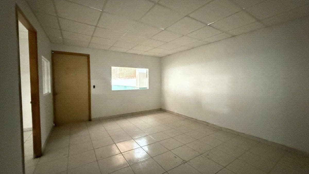Bodega Industrial 3,600m2 en Venta en Colón Industrial, Guadalajara