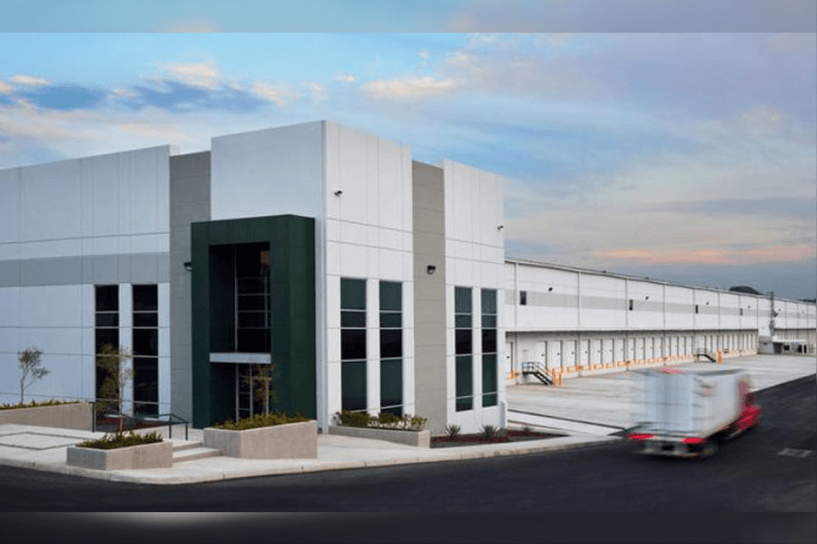 Nave Industrial de 11,304 m² en Renta - Prologis Park Apodaca East (Building 8)