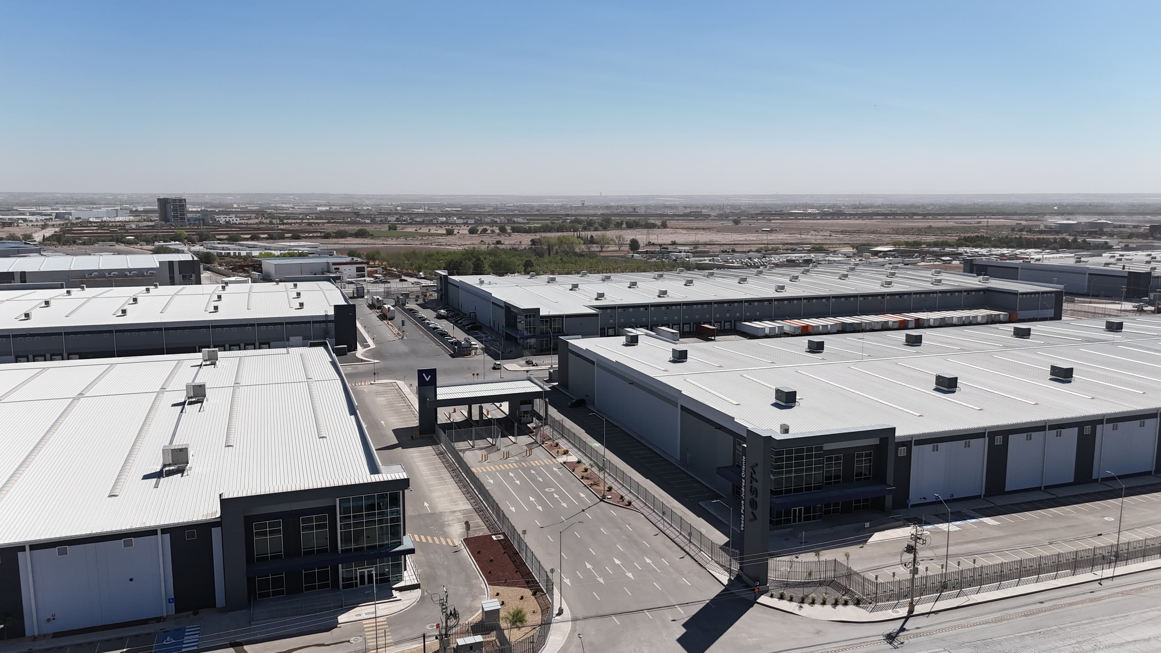 Bodega Industrial de 22,454 m² con 15 Andenes en Otros, Cd. Juárez Vesta Park Juárez Oriente 4