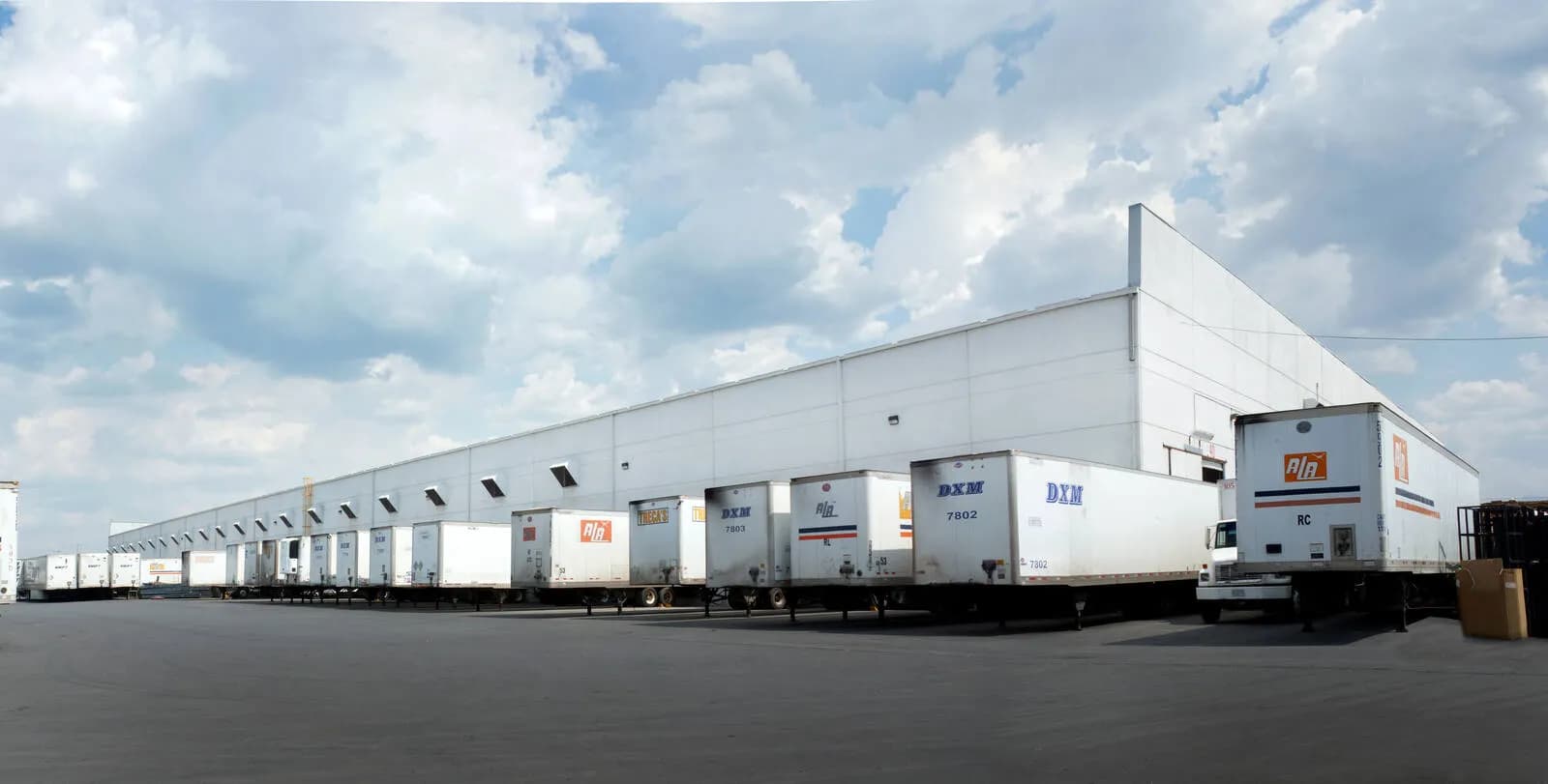 Nave Industrial de 19,464 m² / 209,509 sq.ft en Guadalupe, Nuevo León 1