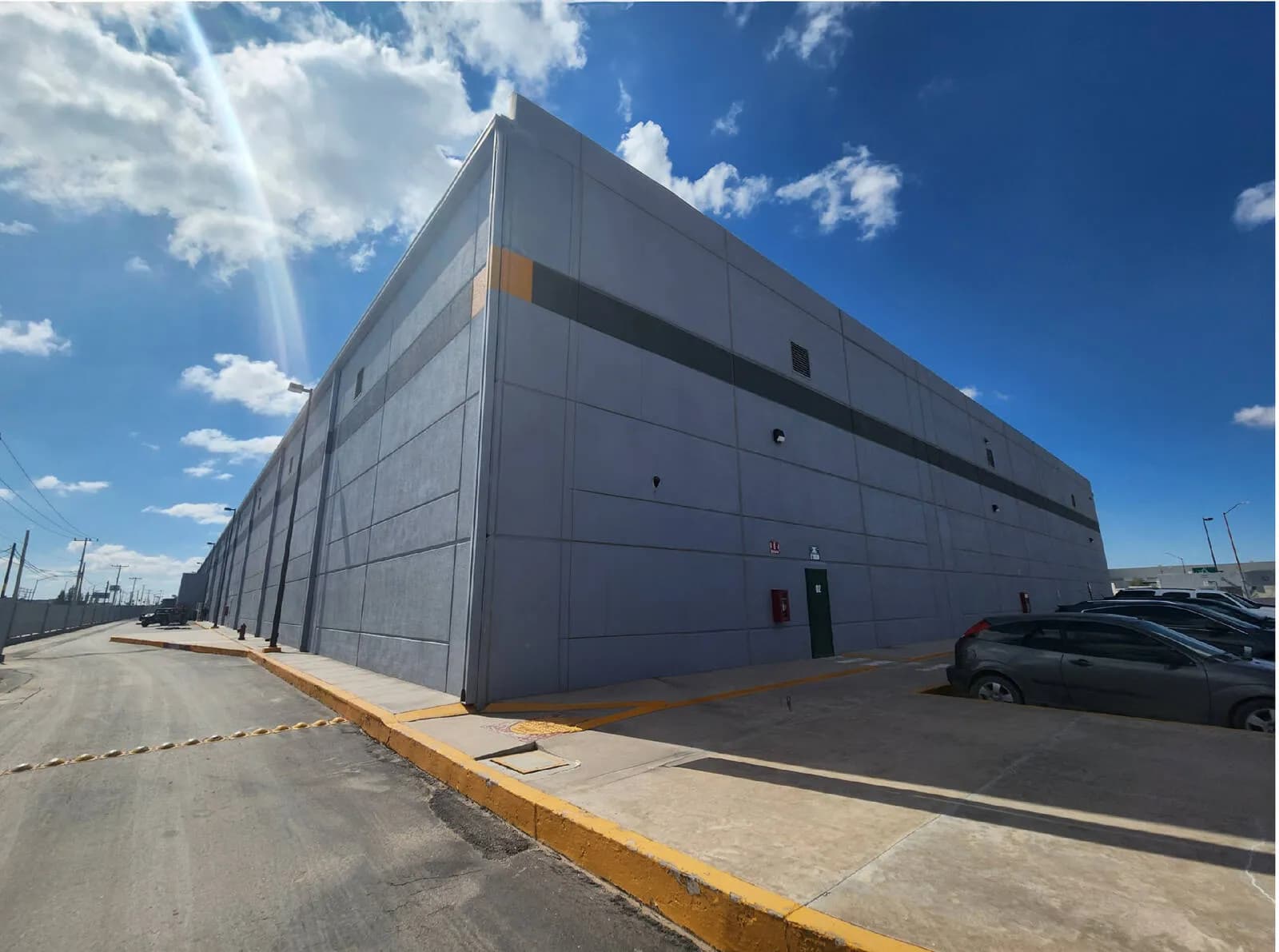 Nave Industrial de 7,265 m² / 78,200 sq.ft en Ciudad Juárez, Chihuahua