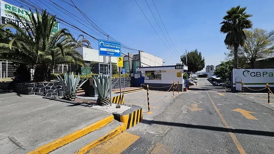 GustavoBazPark | Bodega B-3