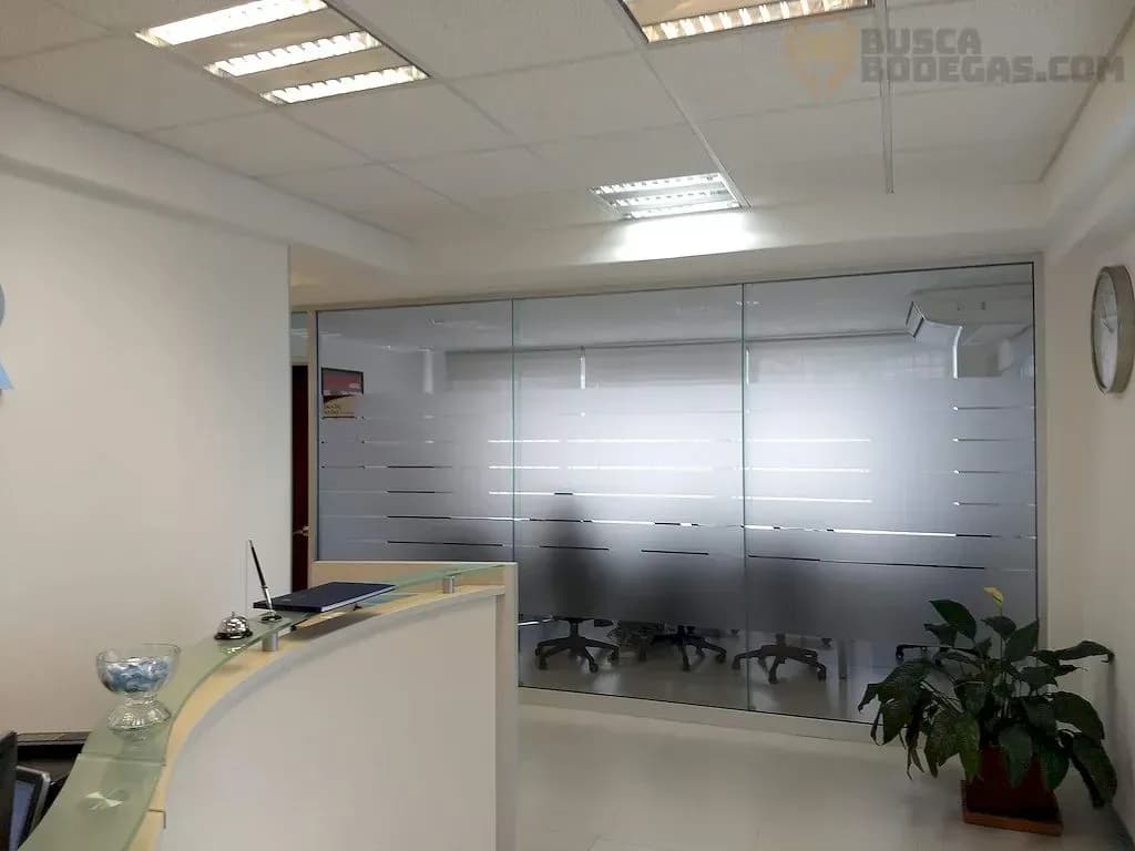 Bodega 1,182m2 en Renta - Dentro de parque en Av. López Mateos y Periferico, Zapopan 3