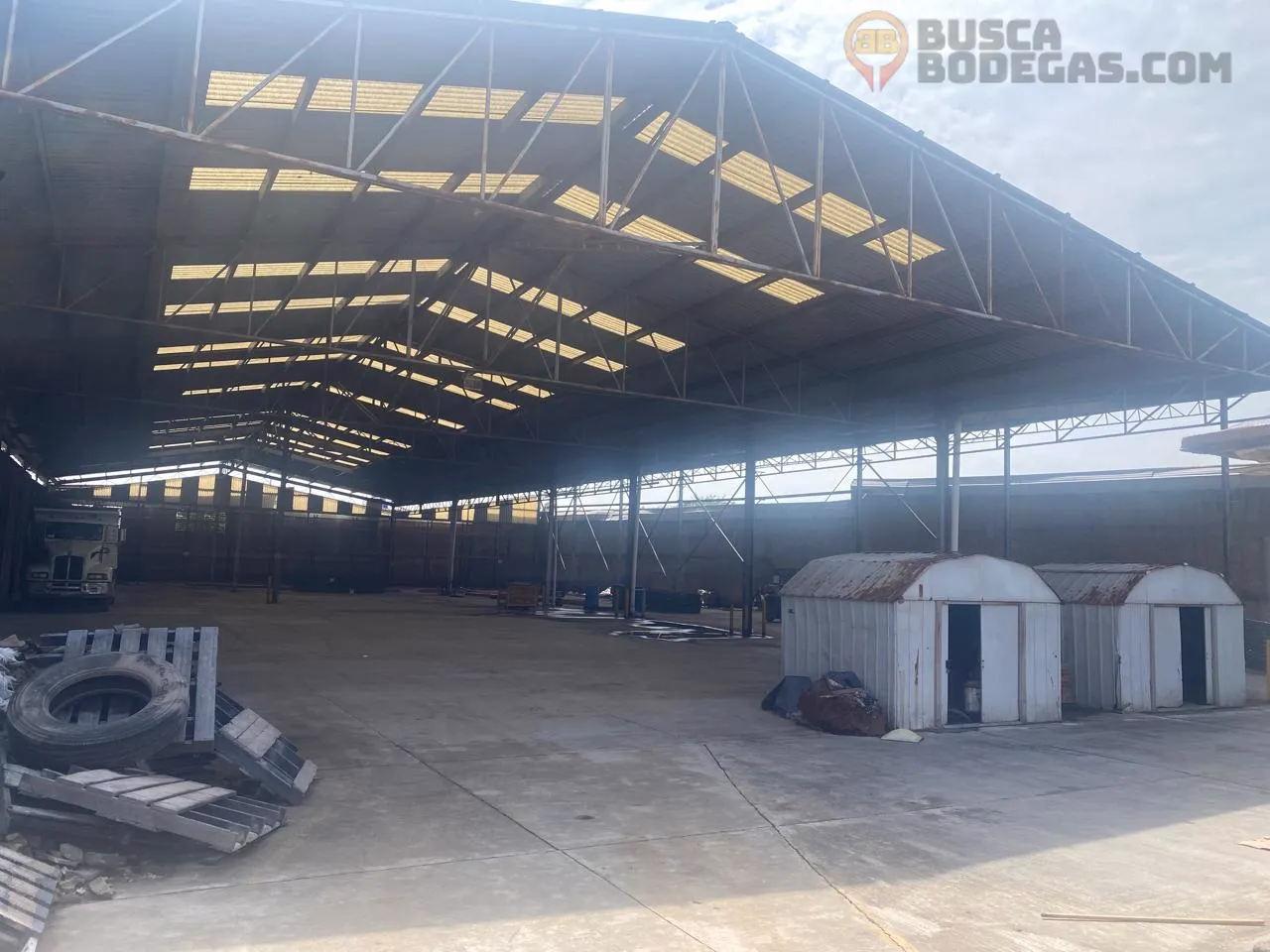 bodega_aeropuerto_2100m2_2 Bodega en Renta Aeropuerto 2100m2